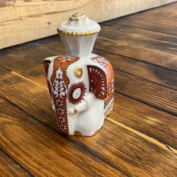 Accents Sei Lankan Elephant Lanka Porcelain Poshmark